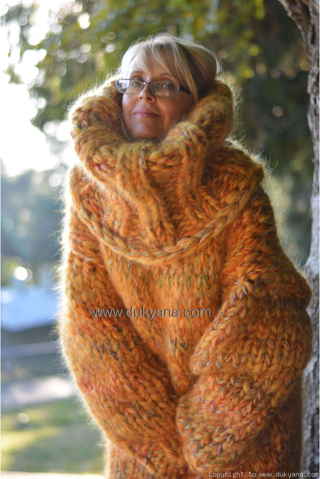 super chunky and heavy big sweater in yellow mix by Dukyana H29